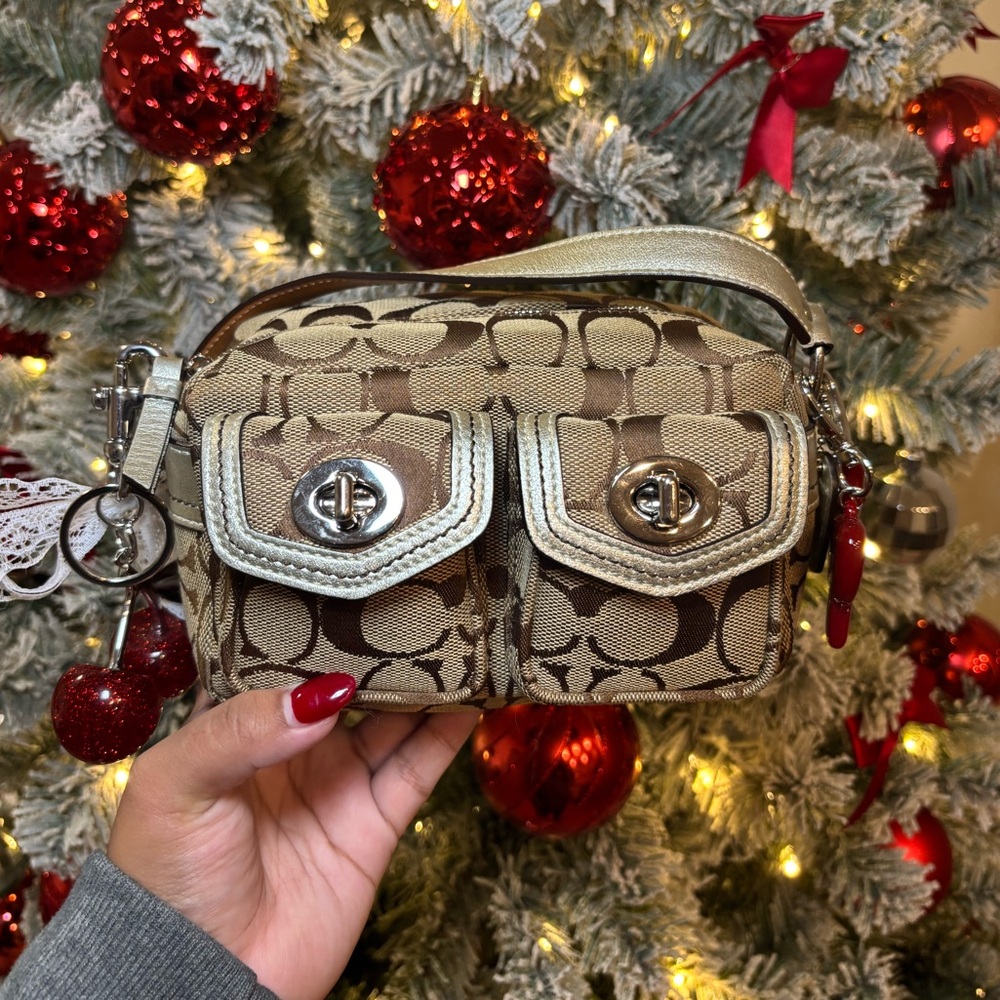 Y2K Coach Mini Legacy Turnlock Bag 🍒